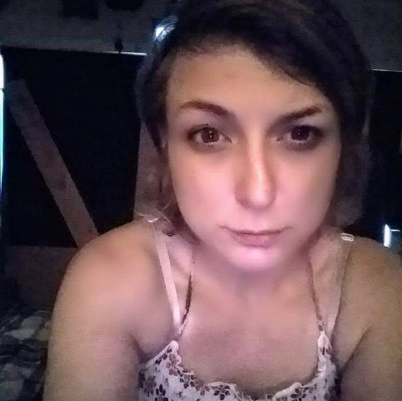 Meet your Posher, Jennifer - Picture 5 of 6